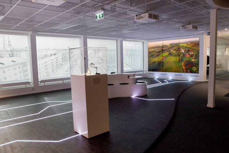 An Extraordinary 
Digiphysical Showroom