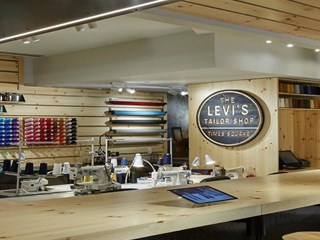 Levi's 
