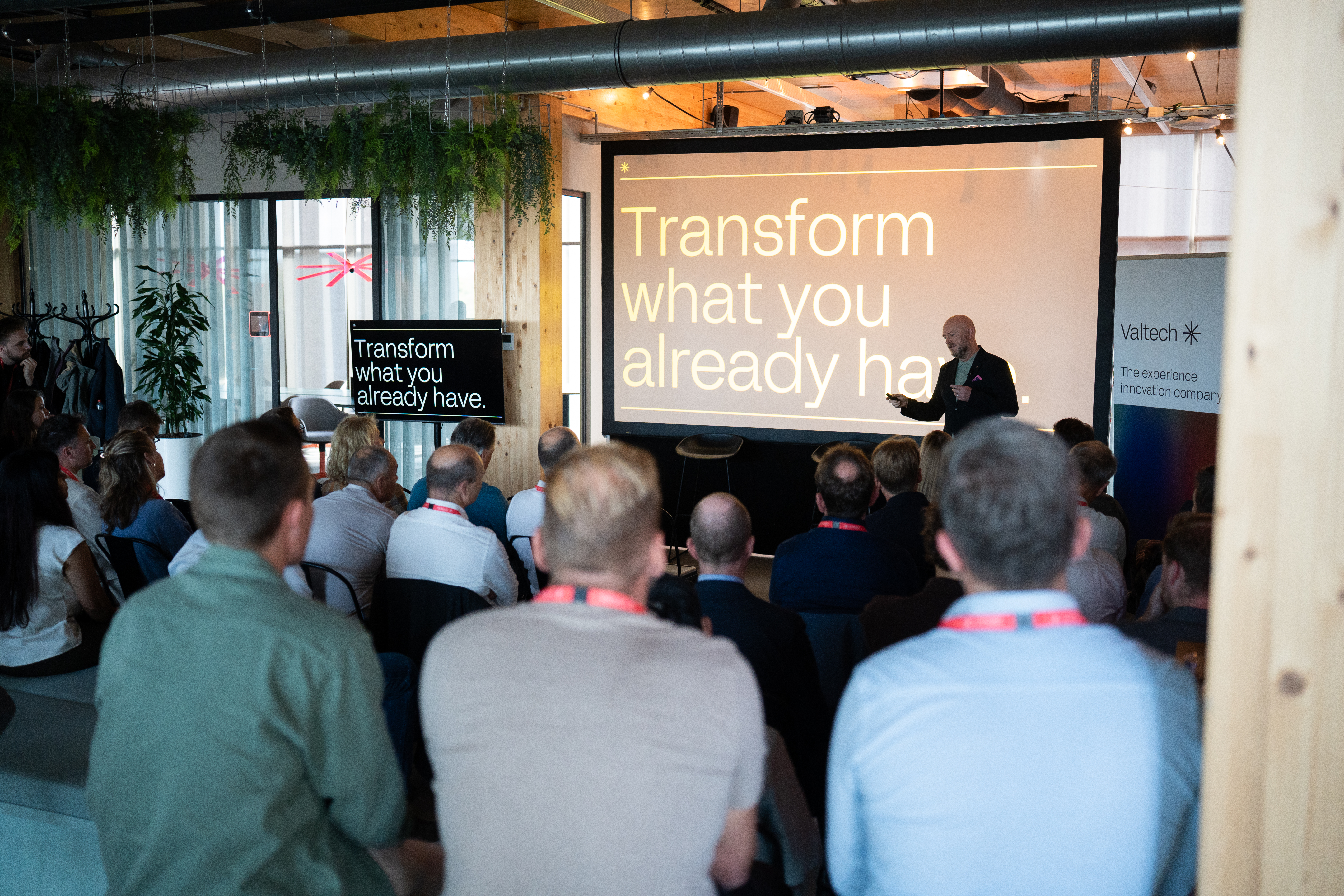  John Cunningham presentation on The Intelligent Enterprise: Live in Utrecht