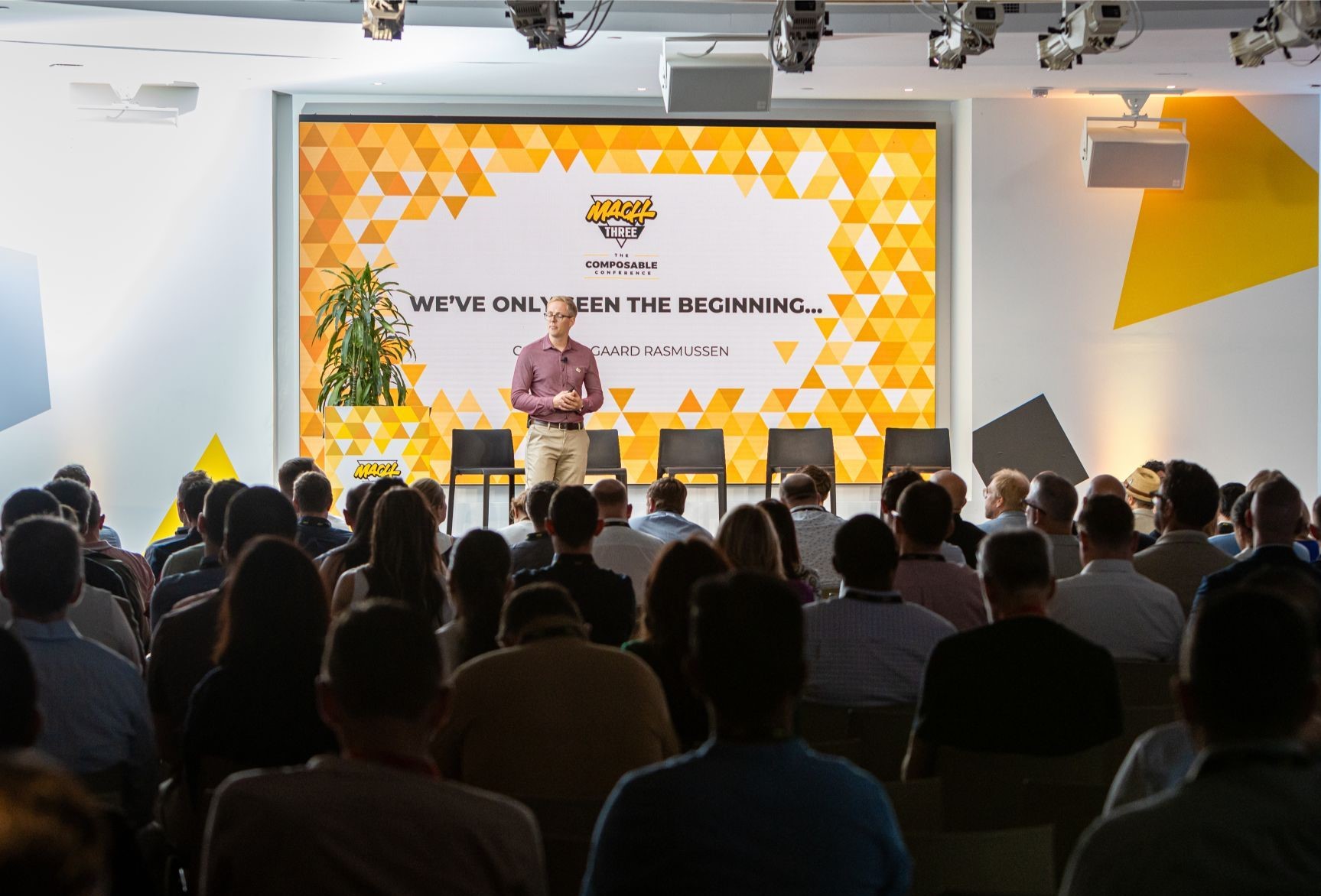 /globalassets/06-denmark/02-images/landing-pages/brown-bag-lunch/casper-at-mach-three.jpeg?width=1024&height=1024&rmode=max&rsampler=bicubic&compand=true&format=jpg